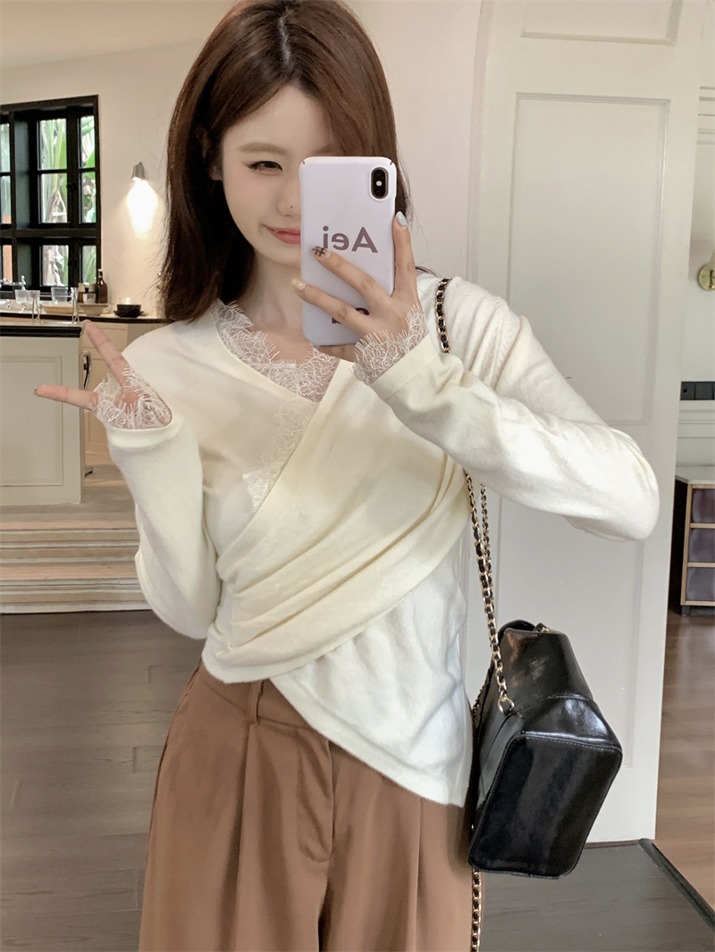 Real shot of Korean style V-neck slim fit irregular lace long-sleeved patchwork sweater top
