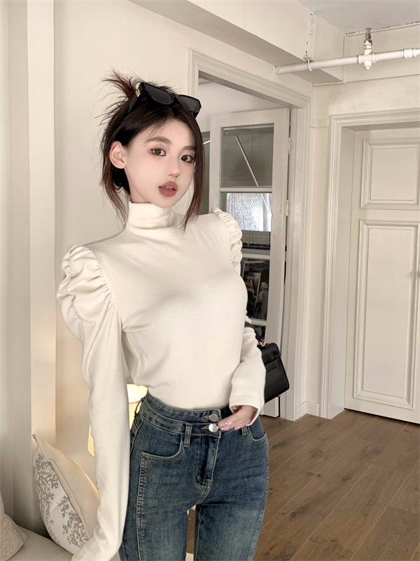 Actual shot of new autumn and winter brushed design puff sleeves slimming black inner with slim long-sleeved T-shirt top