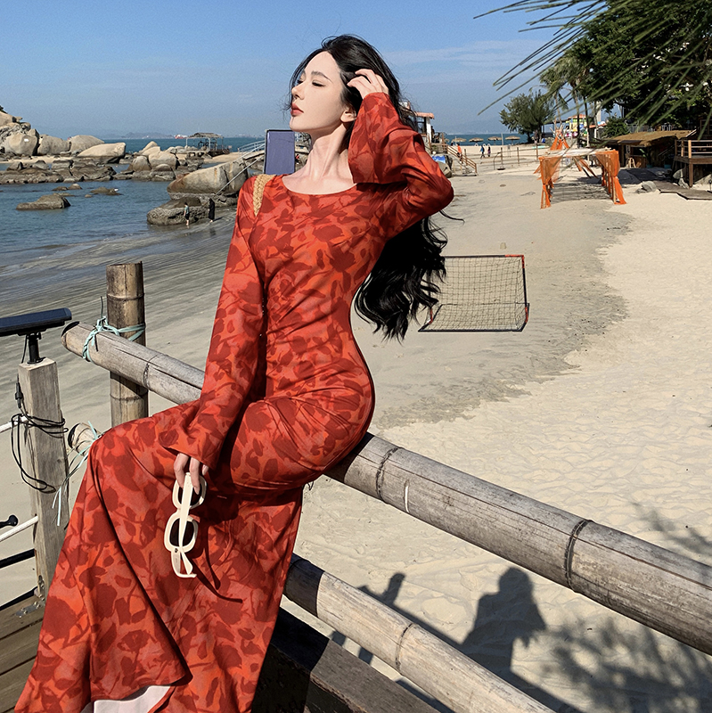 摩洛哥玫瑰印花長袖連衣裙女2023秋季新款修身顯瘦慵懶風度假長裙