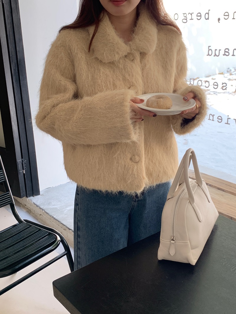 Actual shot of Korean style lazy and gentle style single-breasted short coat in two colors
