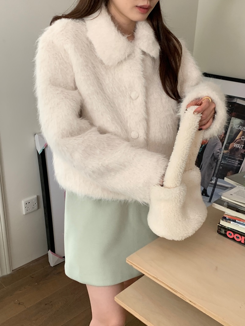 Actual shot of Korean style lazy and gentle style single-breasted short coat in two colors