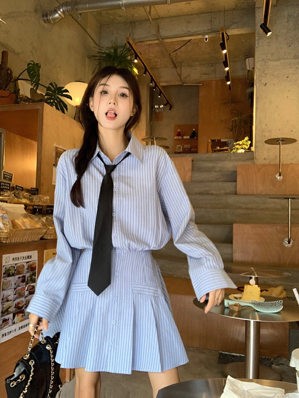 Cotton-containing fabric hem, composite version, stand-up and tie, college style blue and white striped shirt and skirt suit