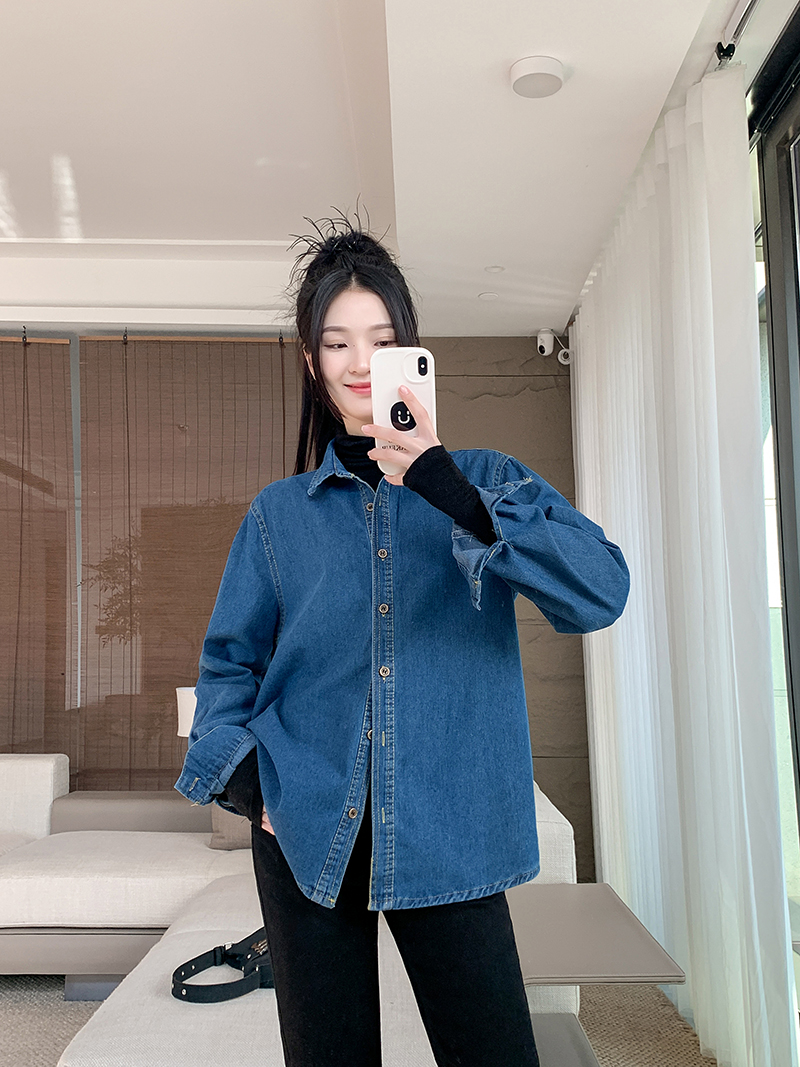 Actual shot ~ Retro denim shirt for women, loose design, niche top, layered long-sleeved shirt and jacket, trendy