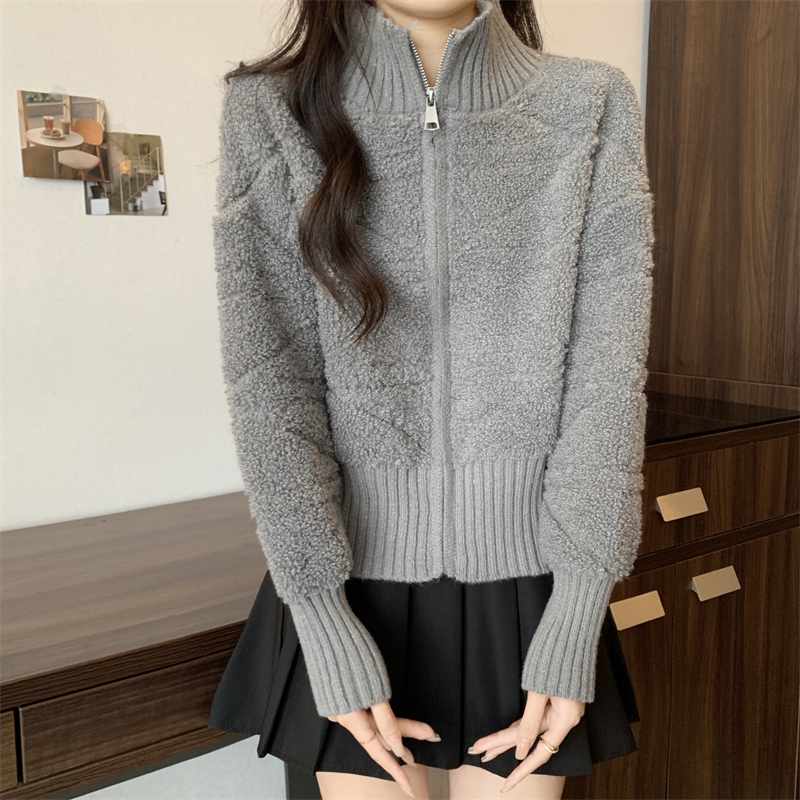 Actual shot of new design stand collar zipper knitted top