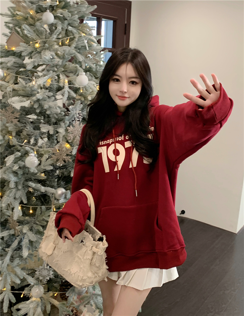 Hong Kong style 2023 new autumn and winter new year red Christmas atmosphere hooded loose velvet sweatshirt jacket for women