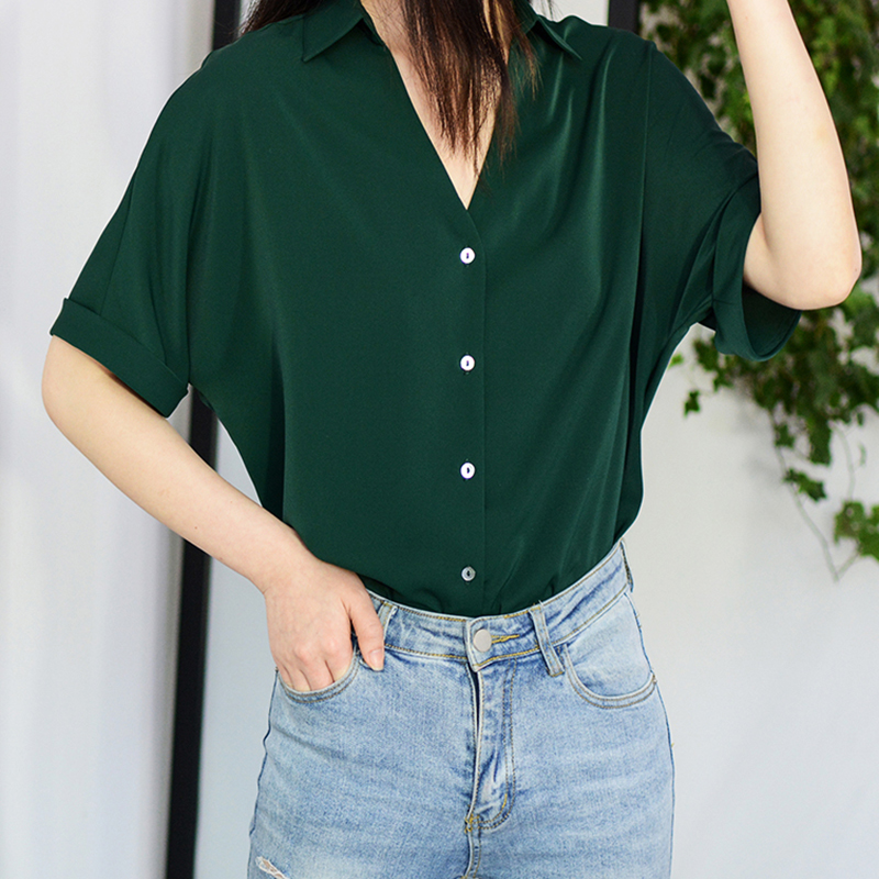 2026夏季洋氣fashion墨綠顯膚白寬松女襯衫V領顯瘦短袖上衣夏new