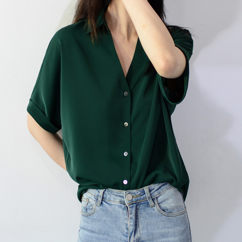 2026夏季洋氣fashion墨綠顯膚白寬松女襯衫V領顯瘦短袖上衣夏new