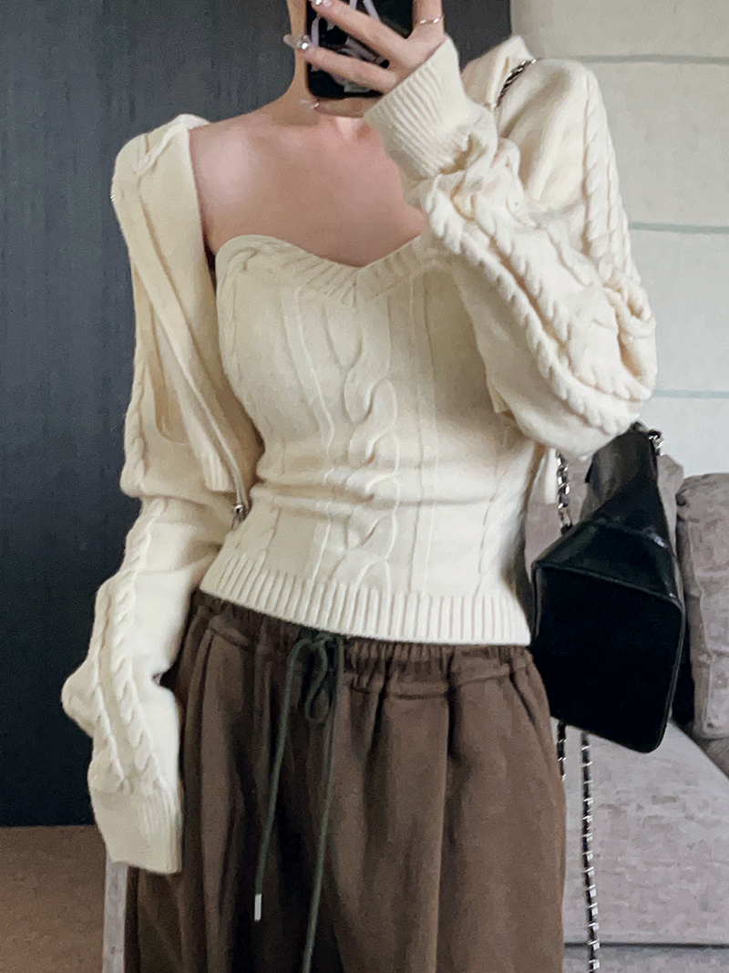实拍北欧少女温柔慵懒风设计感短款毛衣外套针织抹胸时髦套装