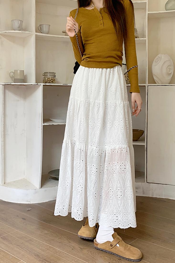 Real shot of French heavy-duty jacquard embroidery elasticated hip-covering slimming embroidered white skirt mid-length 2024 spring