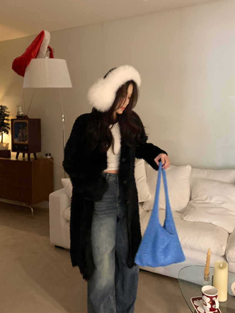 Real shot of furry imitation fur coat for women in winter new loose and versatile thickened long coat