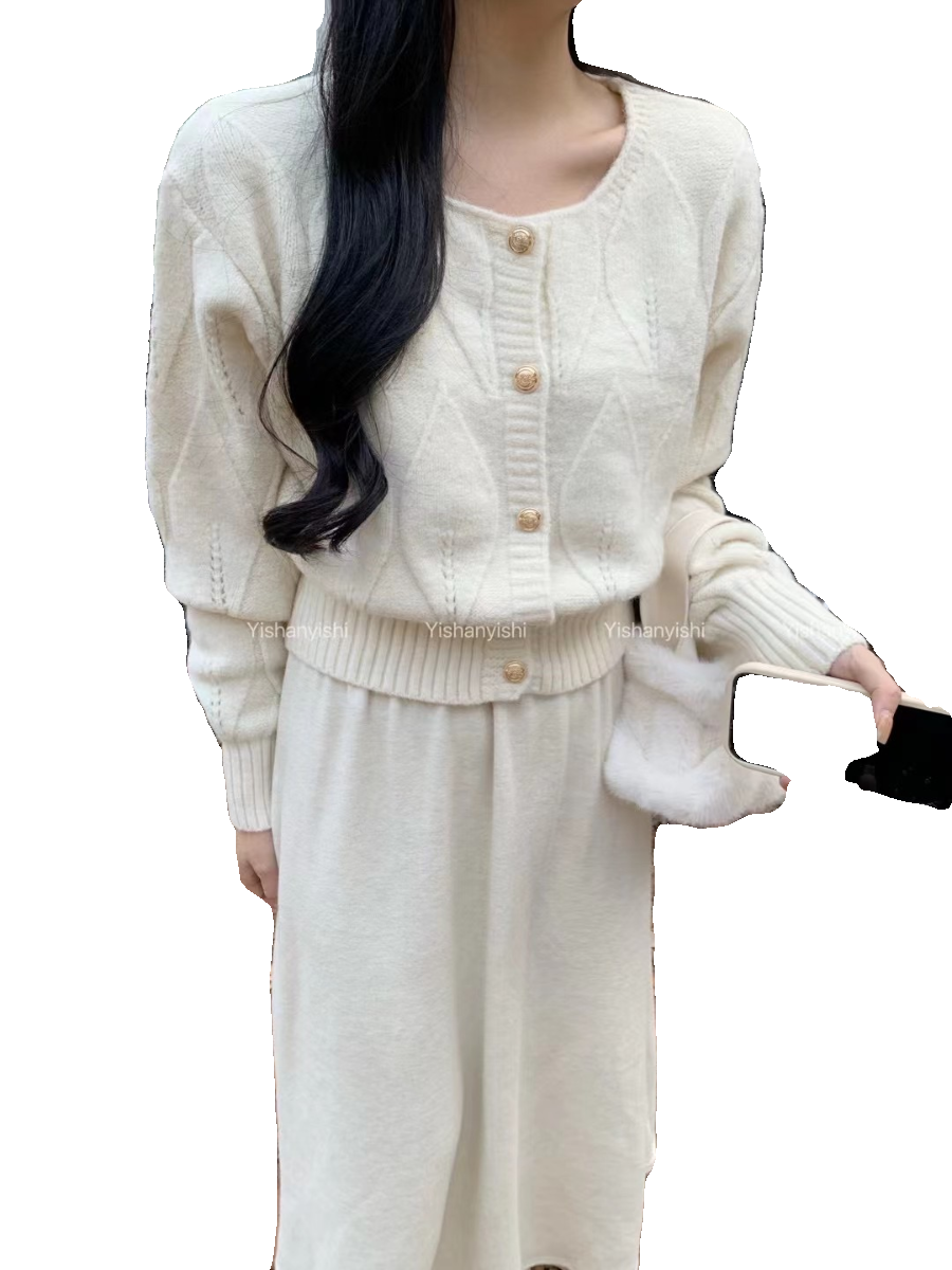 冬季韩版年时尚小清新韩国东大门淑女净色针织圆领单排扣开衫