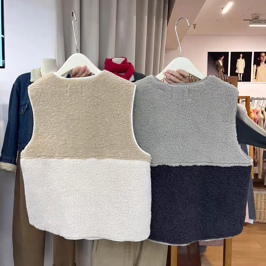 Winter Dongdaemun stitching contrasting color new Korean style retro exquisite loose versatile lamb hair vest for women