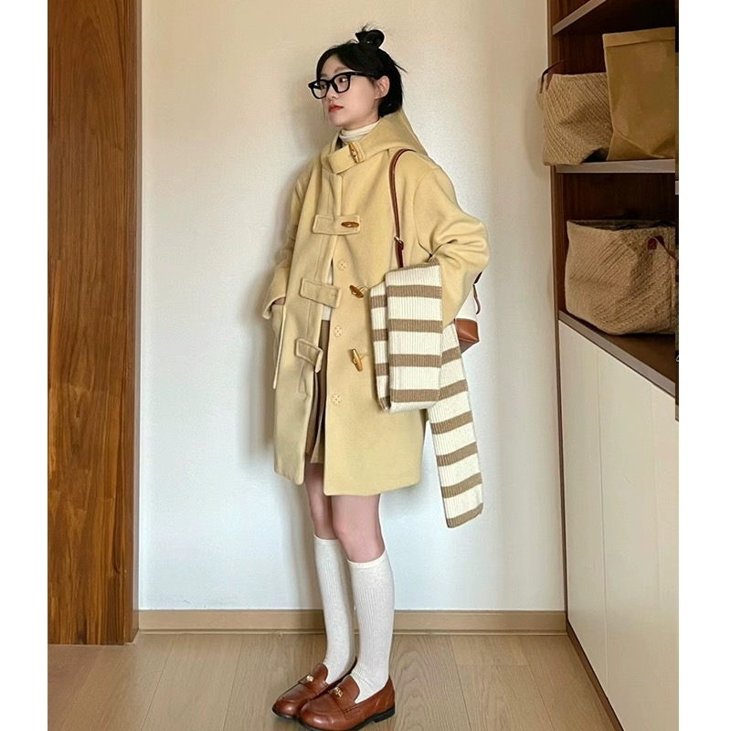 Horn button woolen coat women's autumn and winter high-end woolen coat new style small thickening popular this year