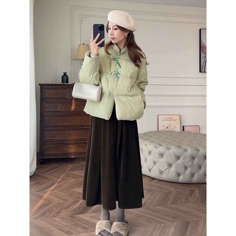  winter new high-end new Chinese style with national style buckle milk green jacket and skirt two-piece suit