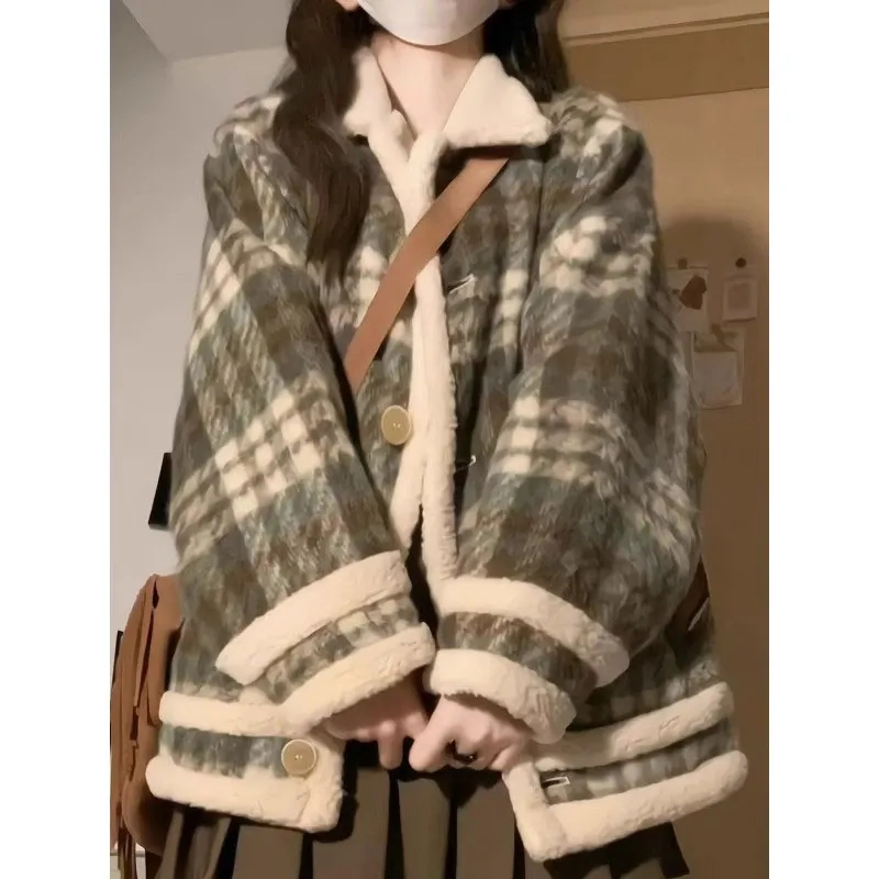 Japanese retro plaid design niche woolen coat women's winter loose thickened lamb wool coat trendy