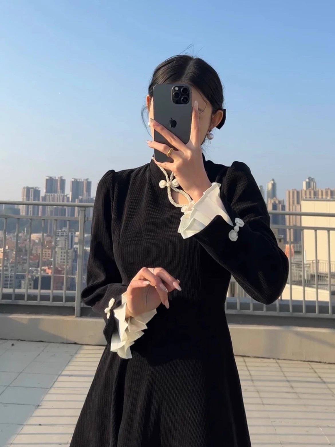 新中式高级感连衣裙国风收腰气质小黑裙