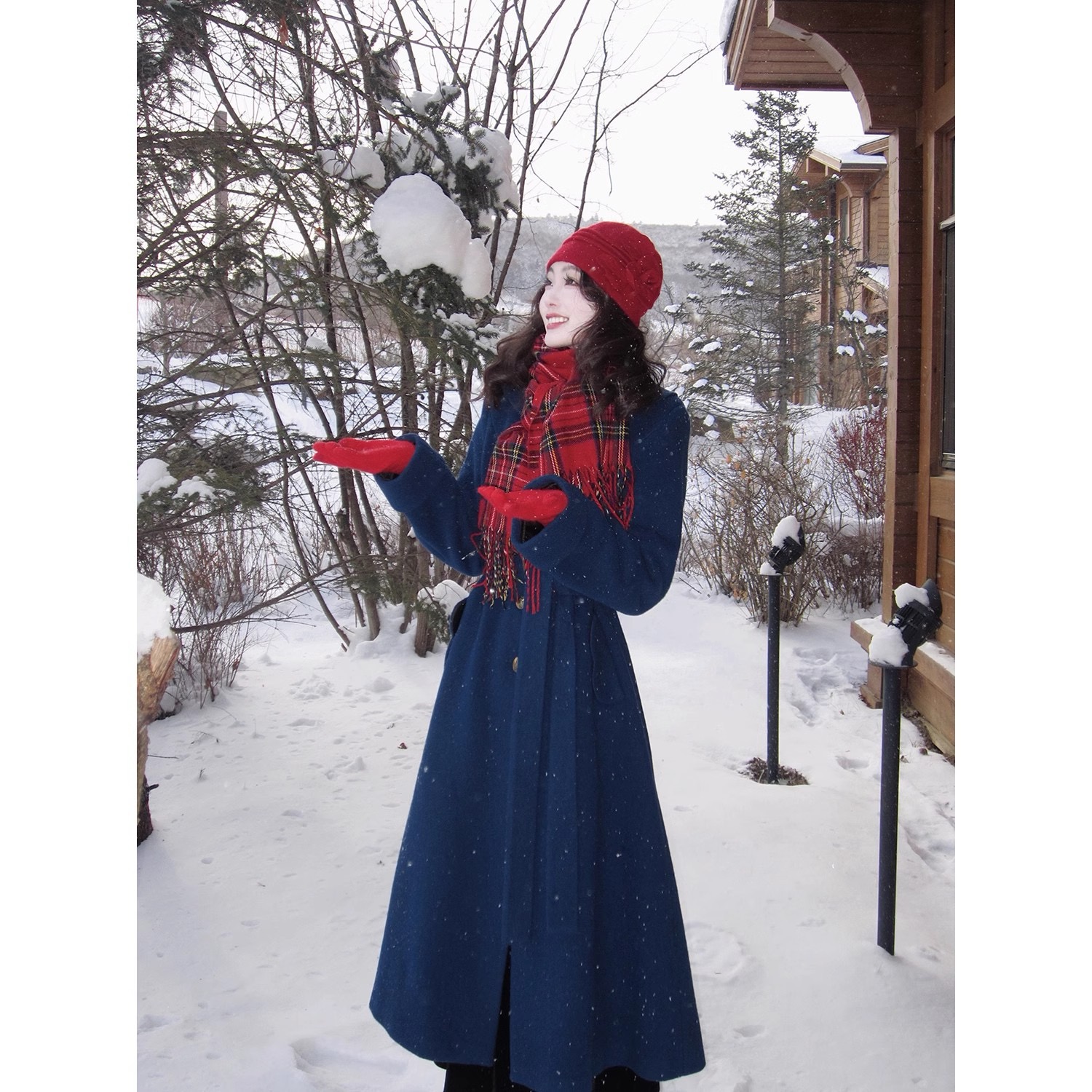北海道复古学院显白蓝色加绒呢子大衣女冬季