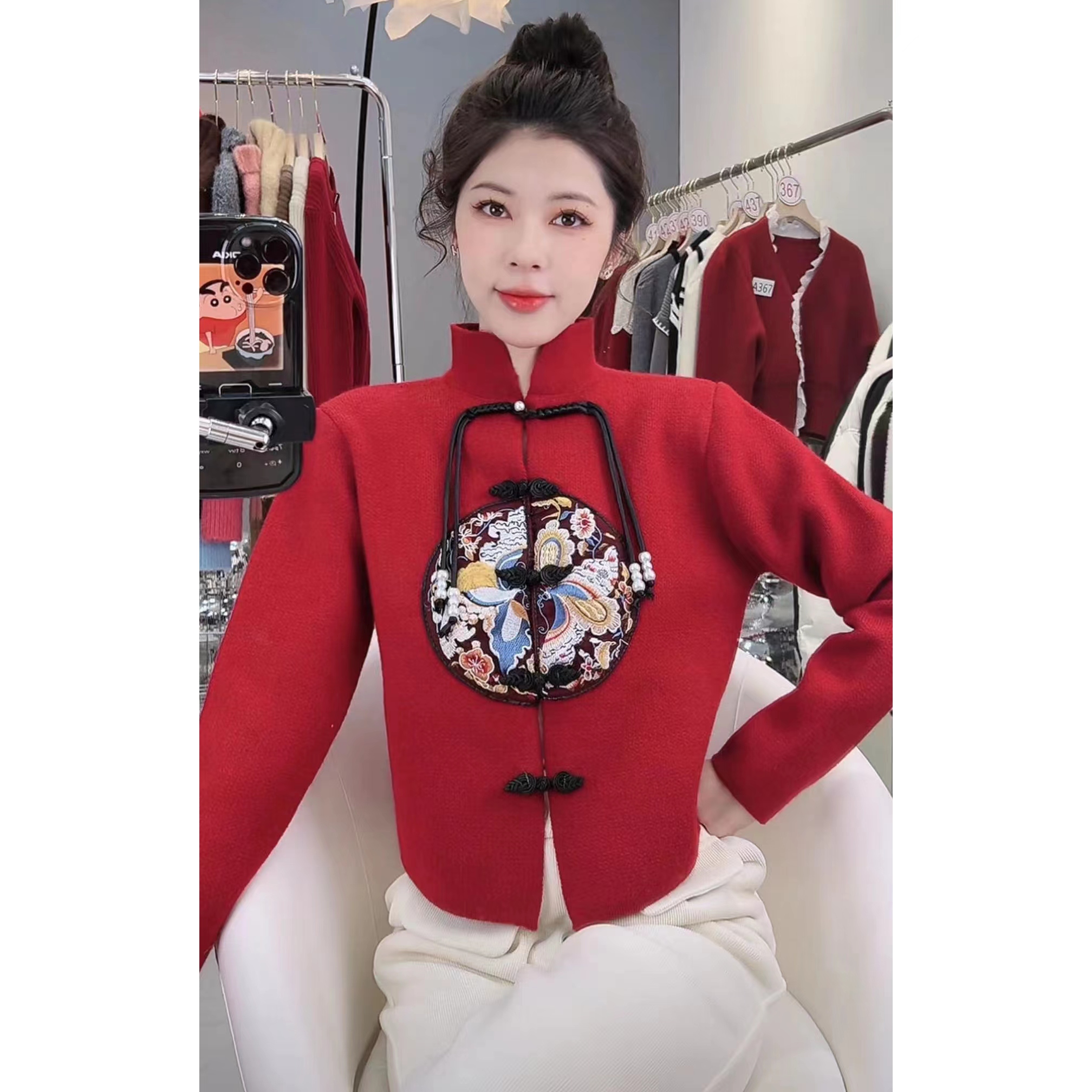 设计感新中式盘扣重工刺绣红色毛衣女小众设计感长袖针织开衫