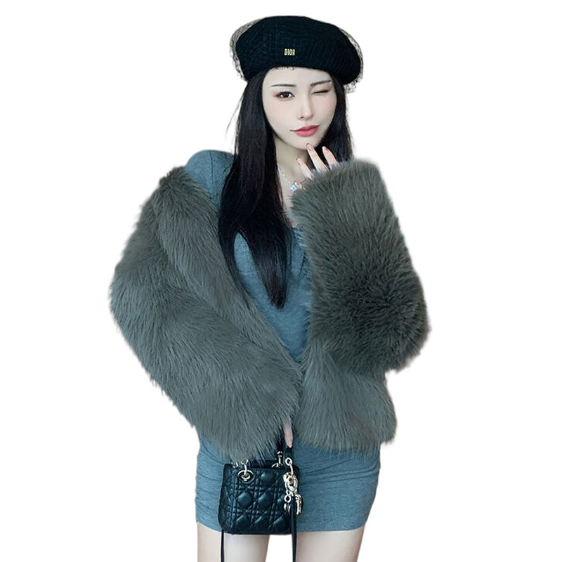 Real shot of fur coat for women in winter new style imitation fox fur short eco-friendly toka fur coat with a small fragrance