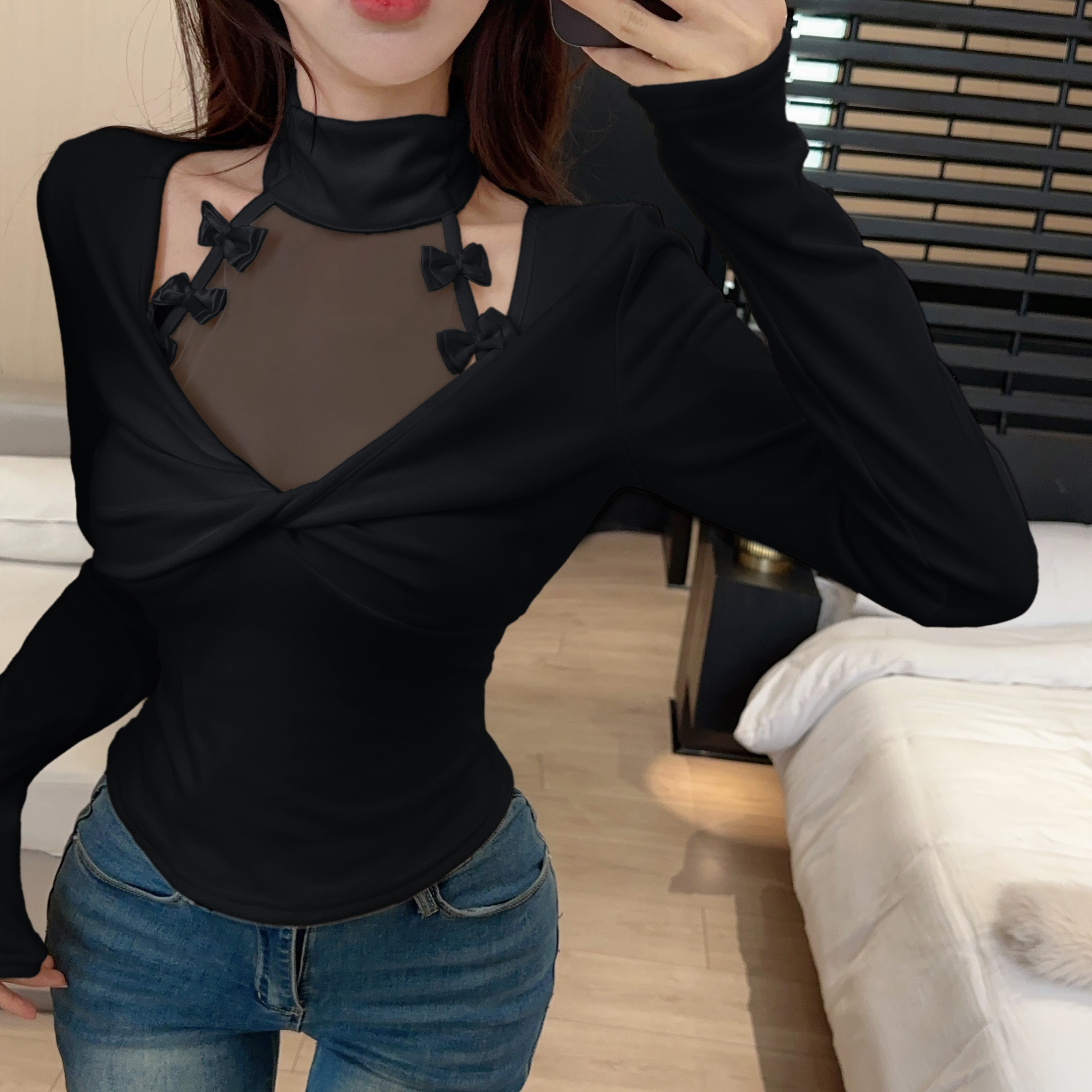 Real shot!  !  Pure desire halter neck with sexy lace bottoming shirt for hot girls in autumn and winter, unique and beautiful design