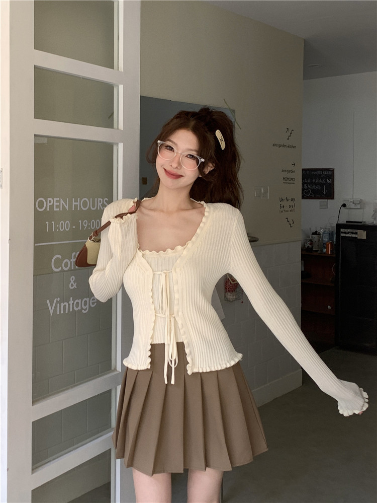 Actual shot of spring new style~gentle wind V-neck lace-up knitted cardigan with lace vest inside