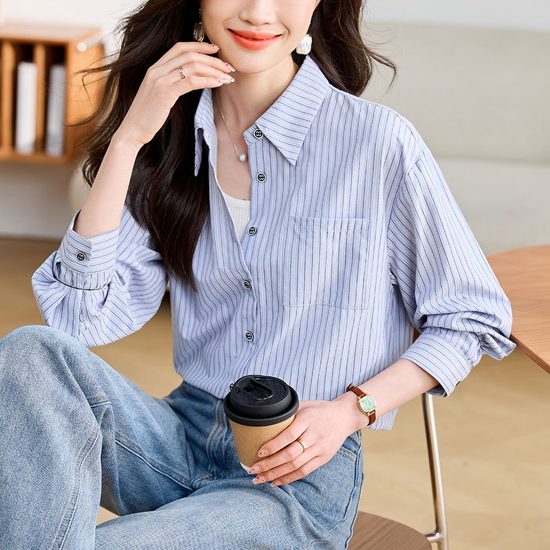 實拍法式氣質簡約藍白條紋設計感小眾翻領襯衫女2025春秋上衣百搭