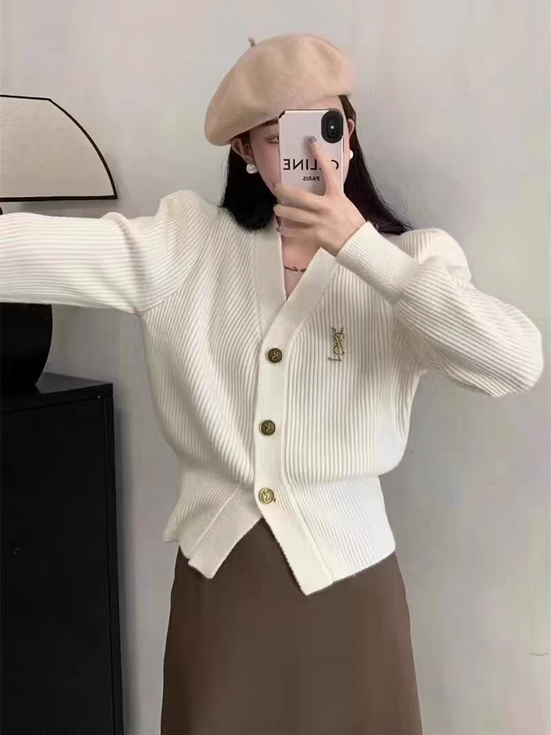 Red short knitted cardigan for women Spring and Autumn 2024 European goods small and fragrant long-sleeved v-neck right shoulder sweater jacket