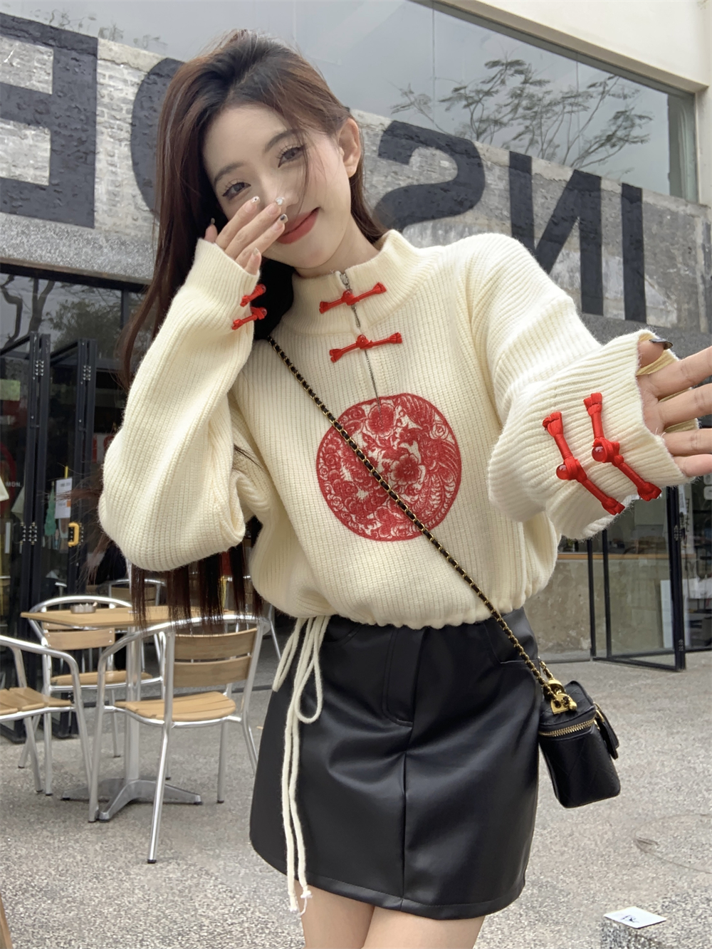 Actual shot ~ New Chinese style stand-up collar embroidered disc buckle short drawstring slimming loose long-sleeved knitted sweater