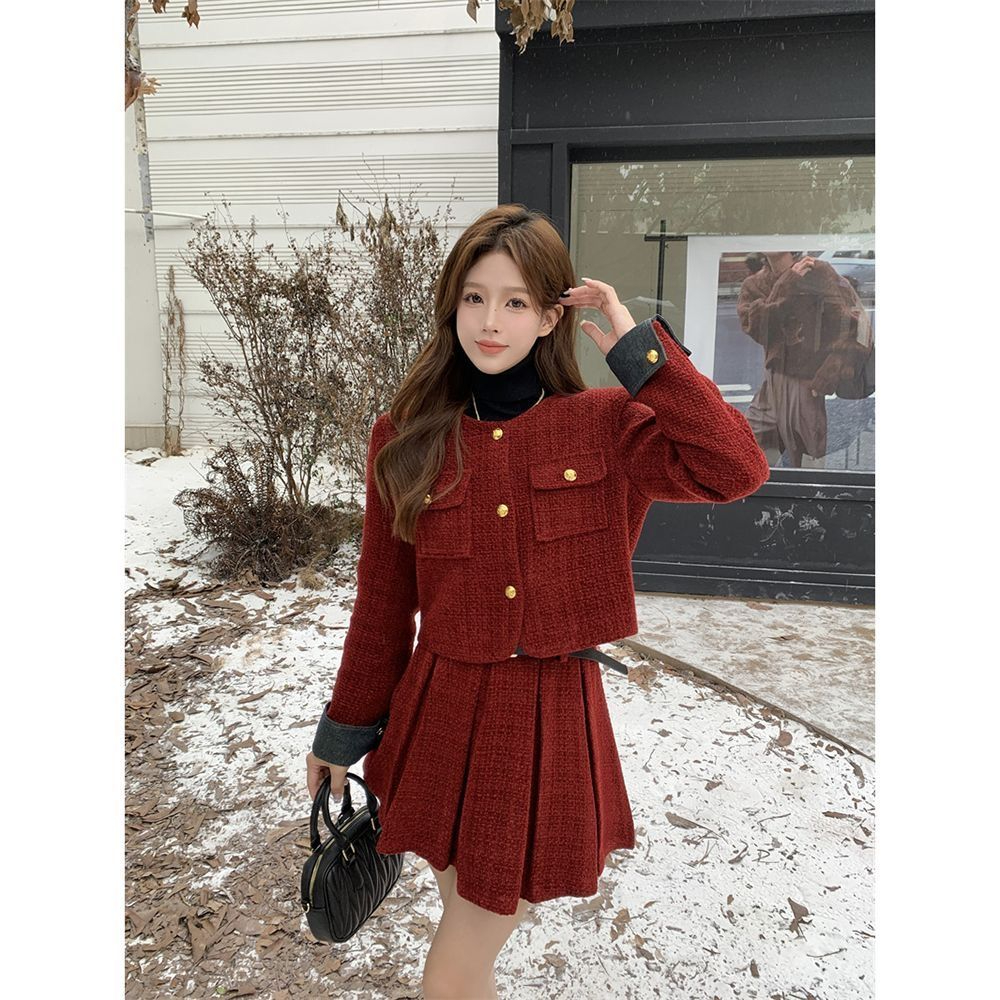 Red small fragrant skirt suit two-piece autumn and winter fashionable lady jacket + pleated skirt two-piece set
