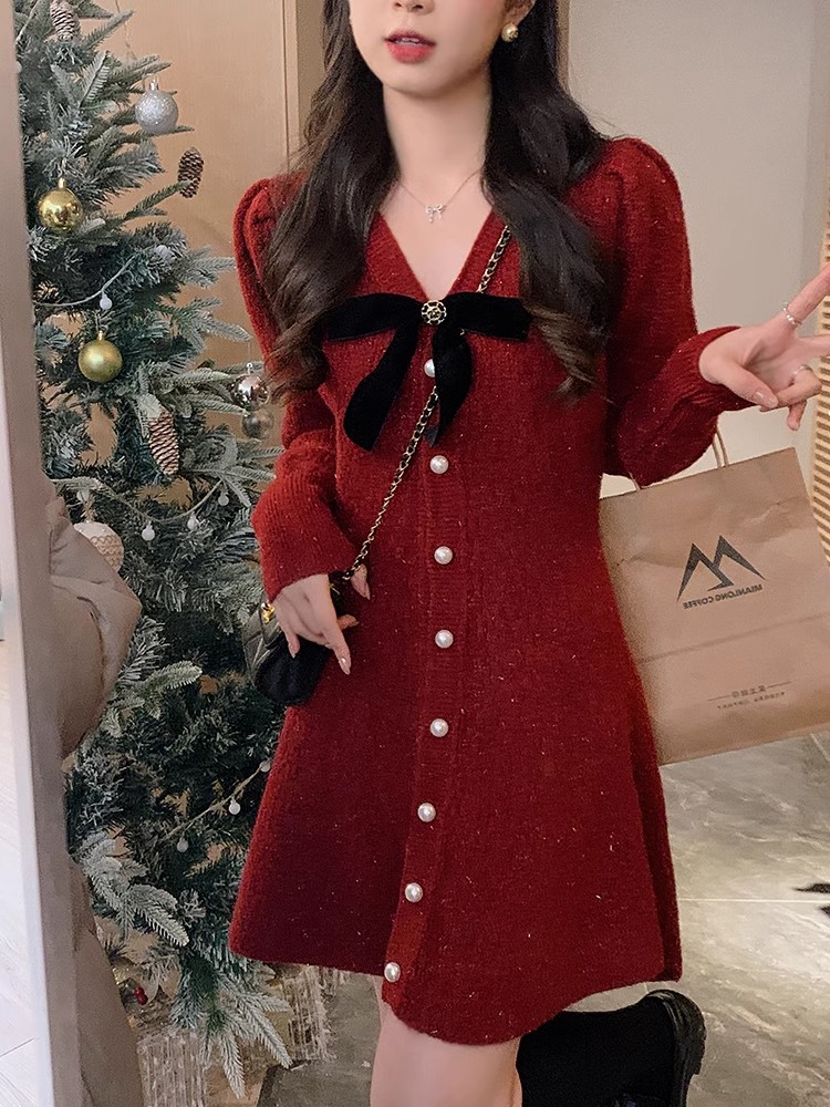 Xiaoxiangfeng exquisite fine glitter bow red knitted skirt New Year atmosphere sweet winter dress