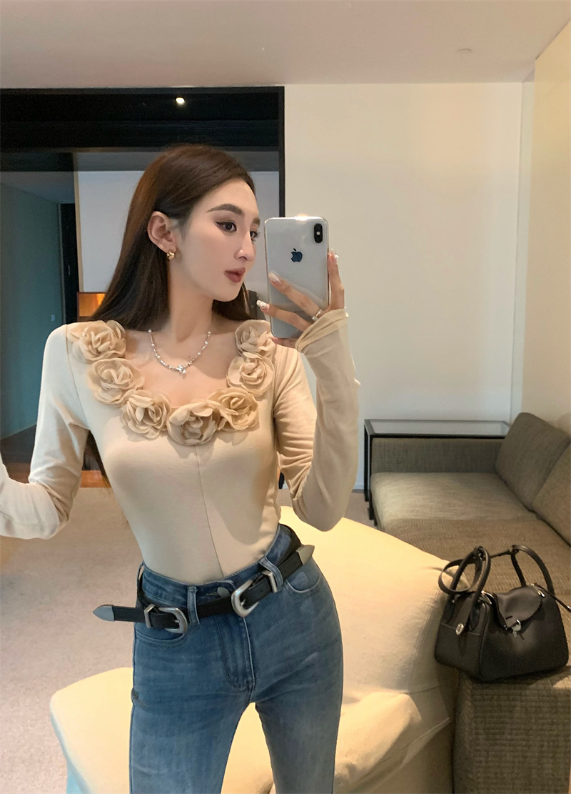 Actual shot of exquisite three-dimensional flower slim long-sleeved T-shirt bottoming top