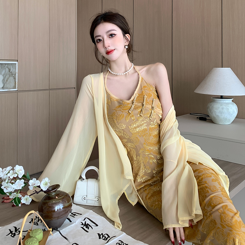 實拍法式復古新中式掛脖露背連衣裙女春夏改良旗袍無袖連衣裙