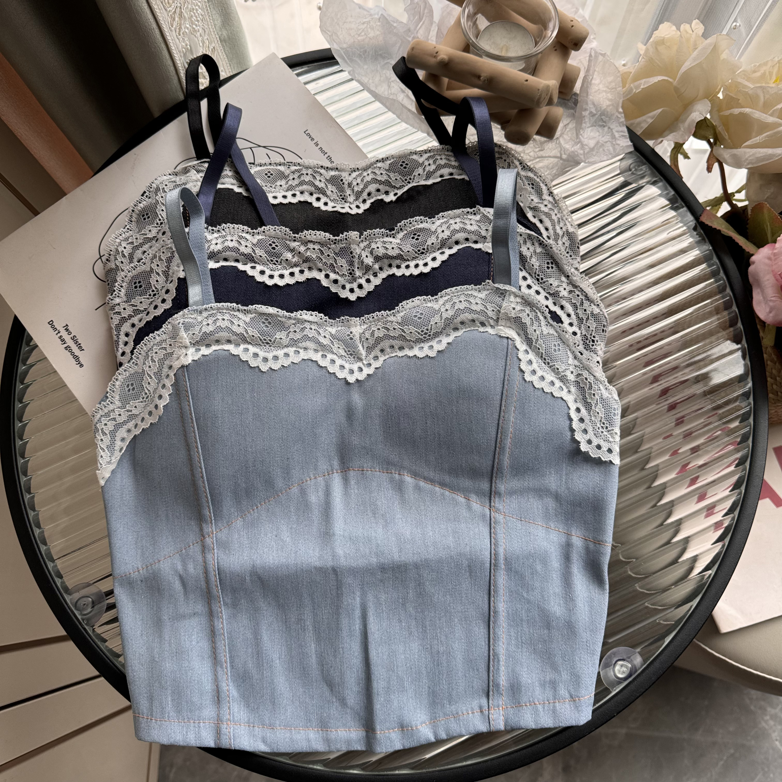 Real shot of early spring sexy design spliced ​​lace straps denim vest tube top for women