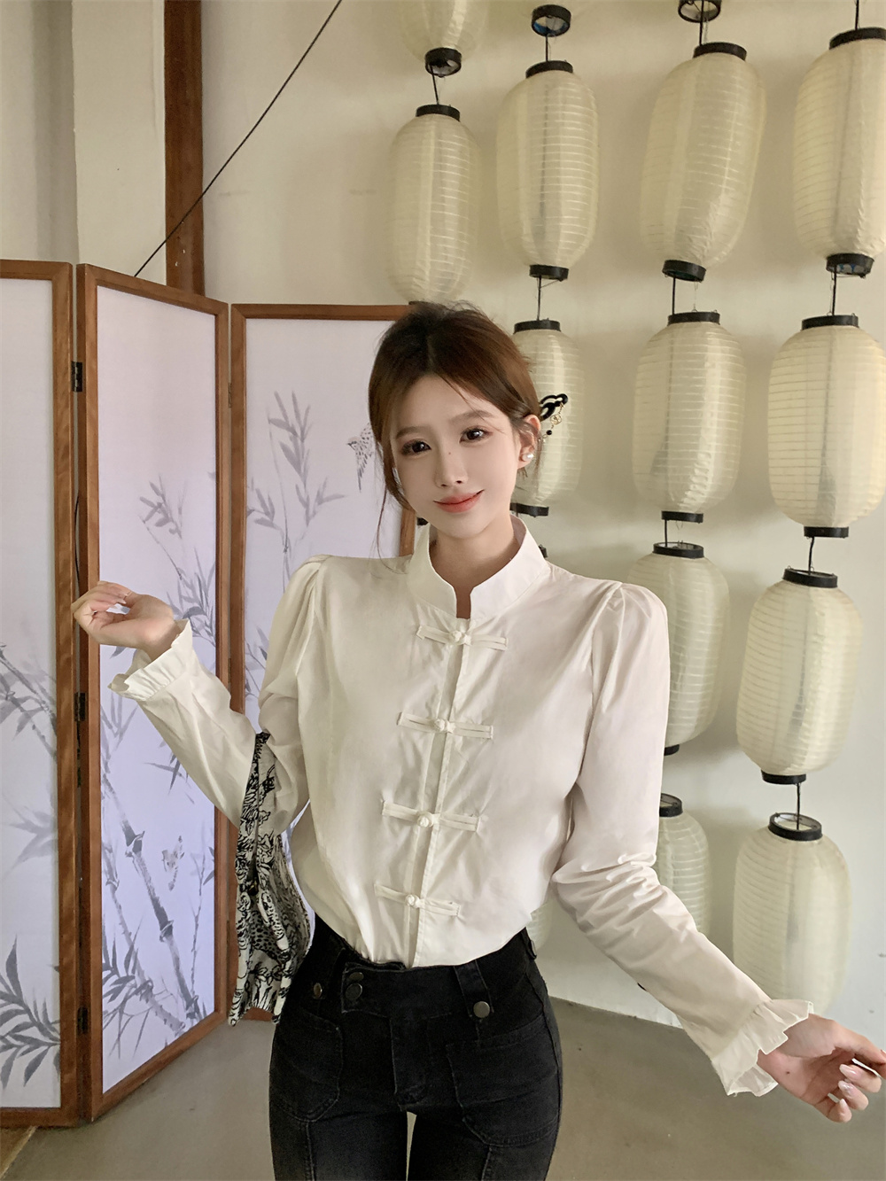 Actual shot of 2024 spring new fashion national style shirt design Chinese knot sweet lace cardigan long-sleeved women's clothing