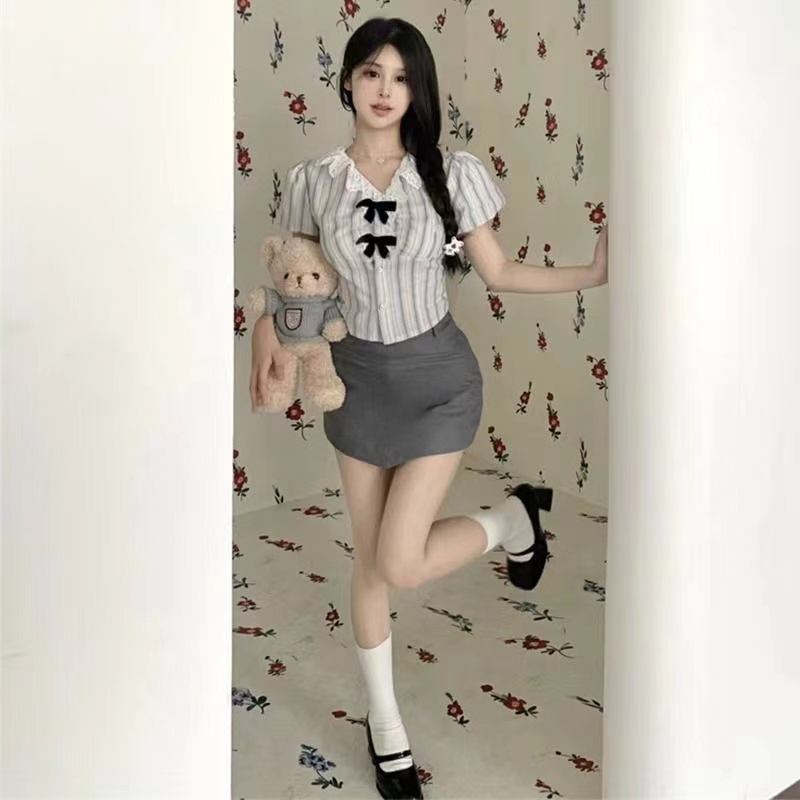 Hot girl bow striped short-sleeved shirt for women summer lace stitching doll collar design short skirt fashion suit