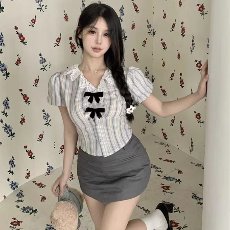 Hot girl bow striped short-sleeved shirt for women summer lace stitching doll collar design short skirt fashion suit