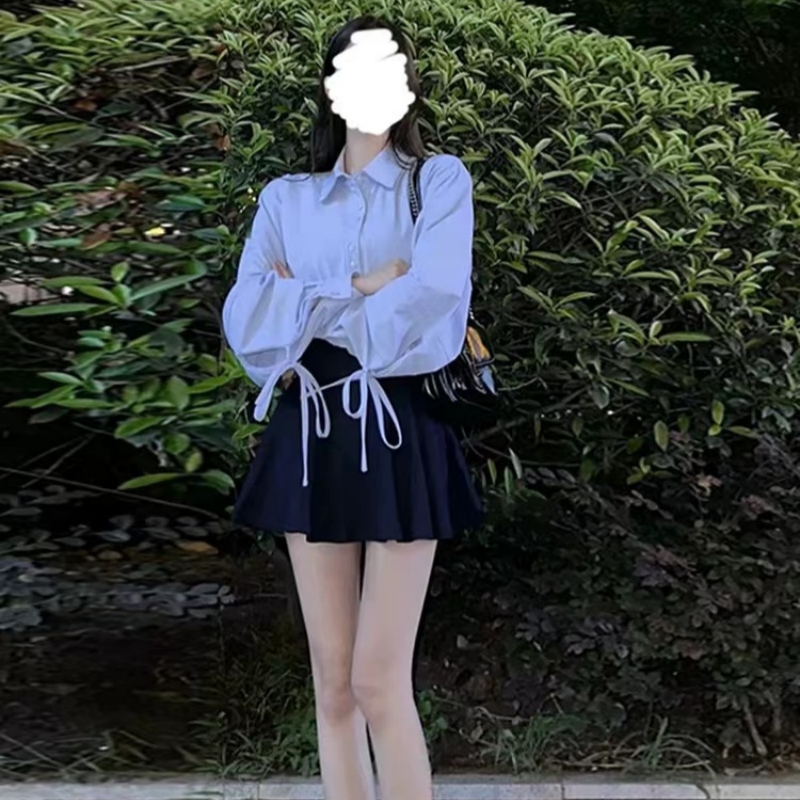 Internet celebrity petite salt-style outfit niche design sweet college style shirt top pleated skirt two-piece suit