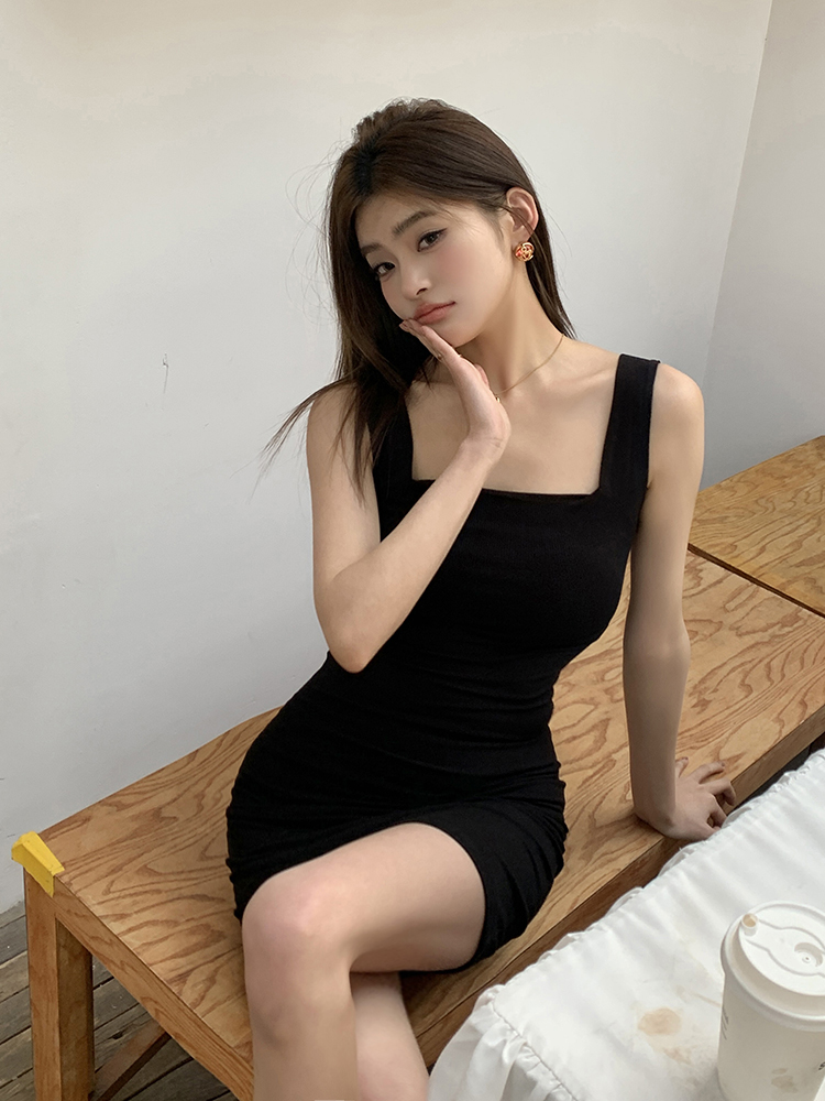 實拍2024夏裝新款純欲風修身連衣裙女設計感方領收腰辣妹包臀短裙