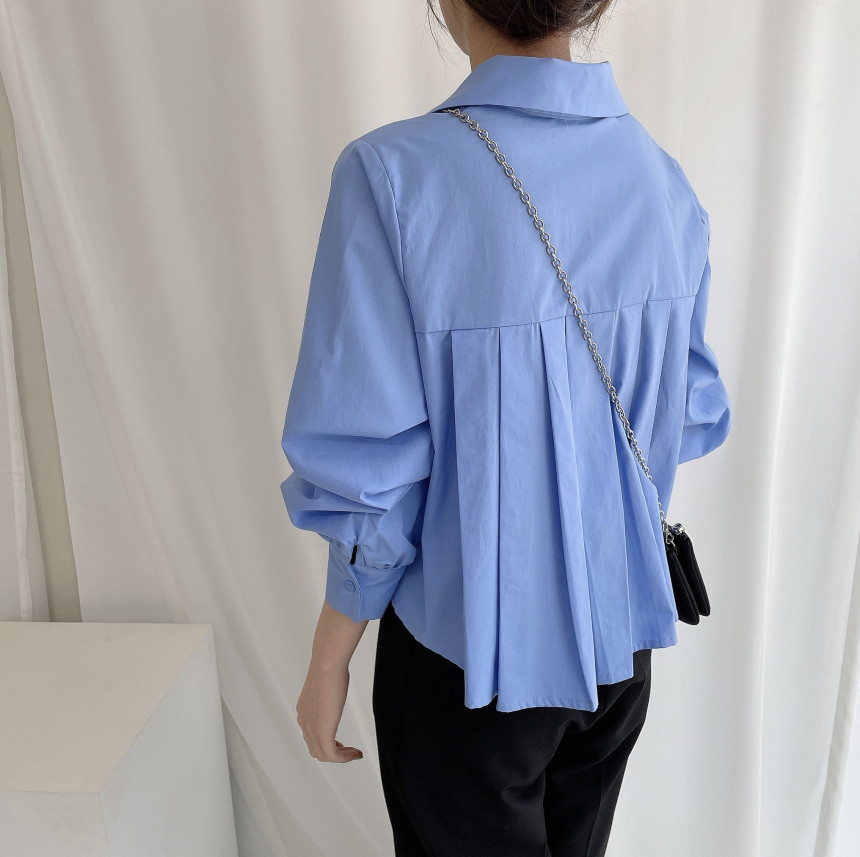 2024 Early Spring Korea Designed Discreet Short Long-Sleeved Shirt with Pleated Back 7080