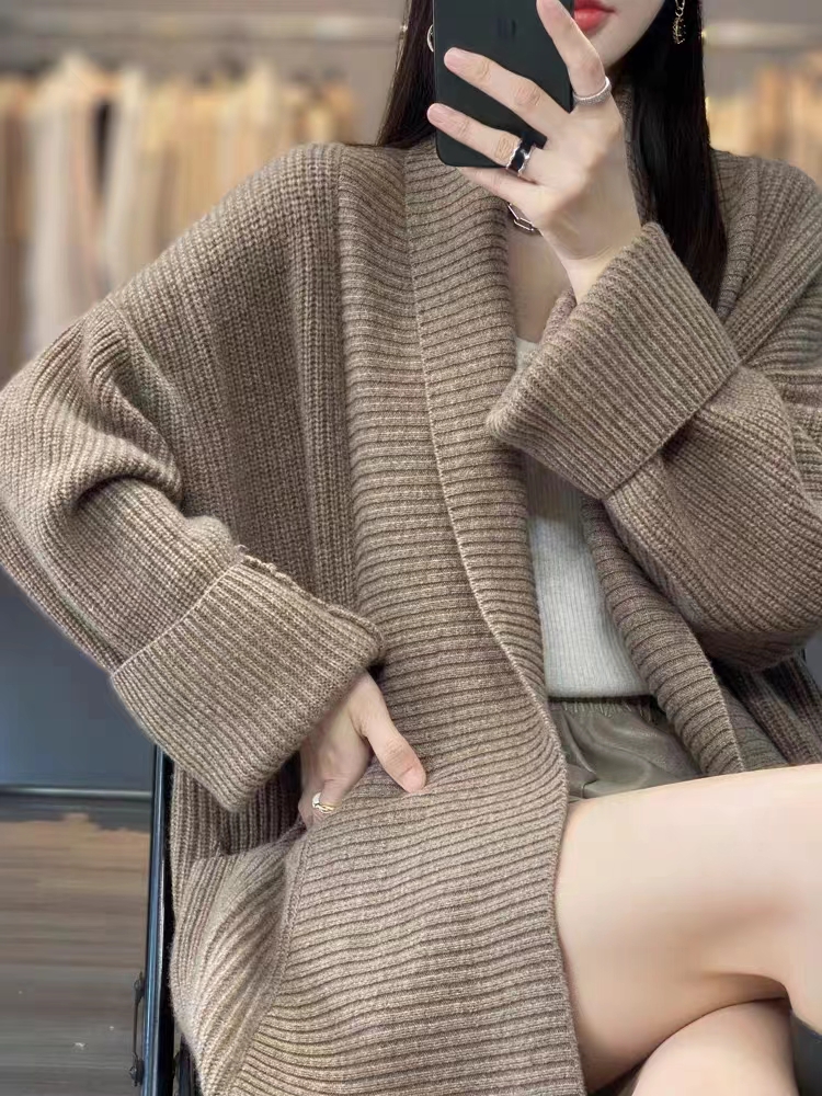 韩版外套女加厚中长款外搭绞花羊绒开衫宽松慵懒针织衫