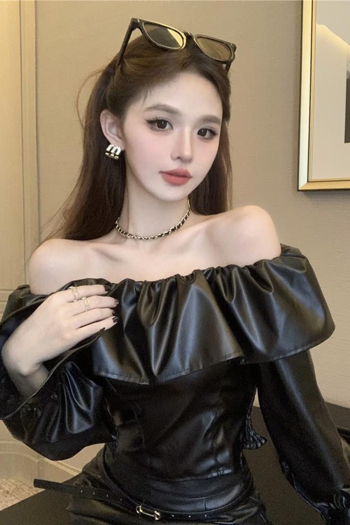 Actual shot~Small-shouldered hottie wearing a stylish one-shoulder black long-sleeved PU leather top for women