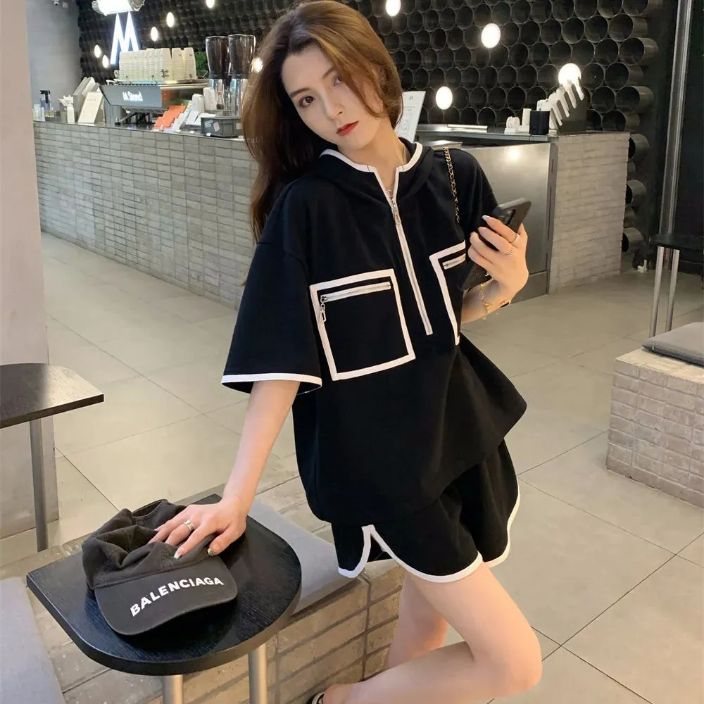 Casual suit for women summer new fashion style age-reducing design wide-leg shorts fashion two-piece set
