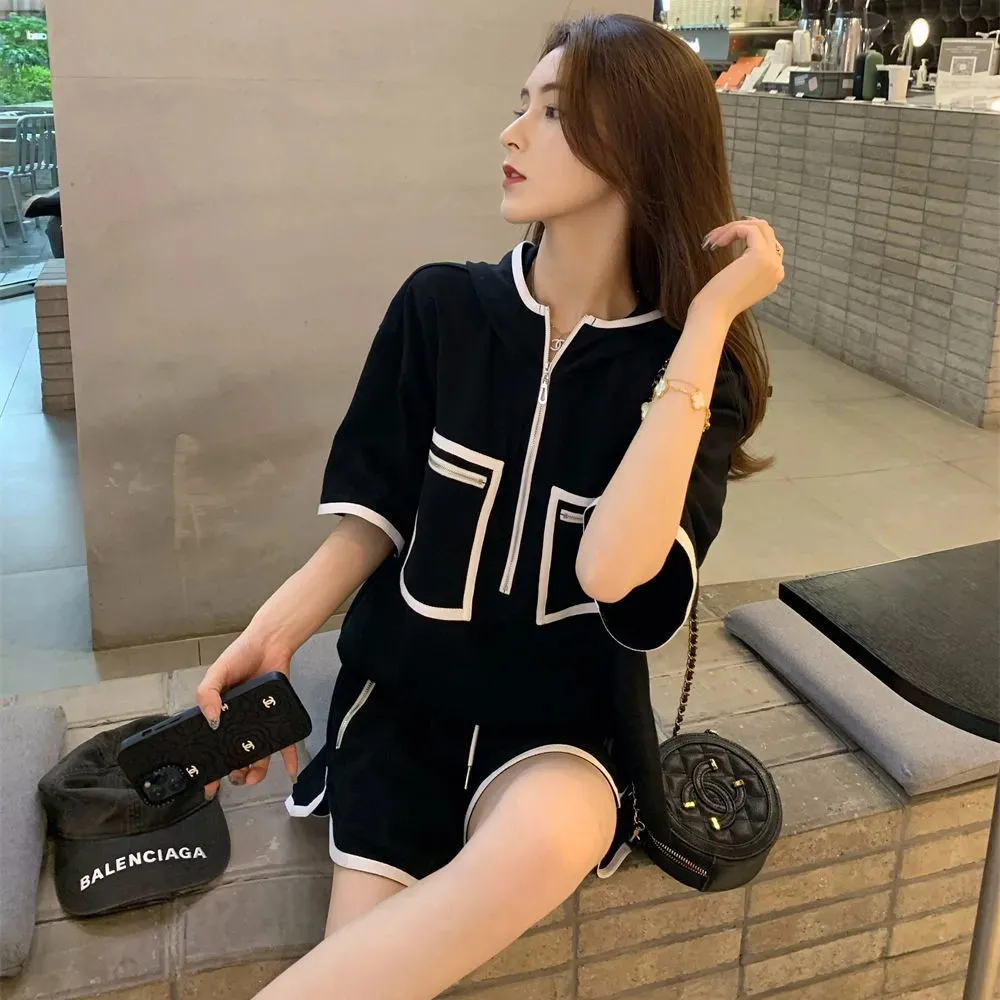 Casual suit for women summer new fashion style age-reducing design wide-leg shorts fashion two-piece set
