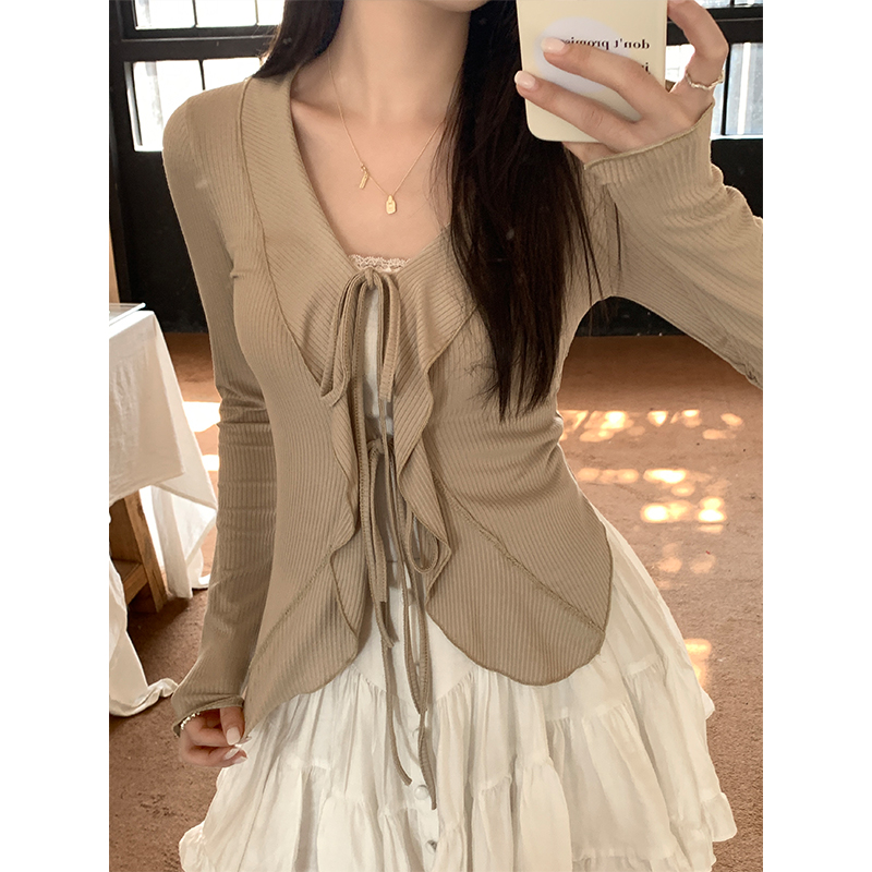 Real shot of fungus-edged long-sleeved T-shirt for women in spring and summer, slim-fitting and pure lust-style lace-up cardigan with design