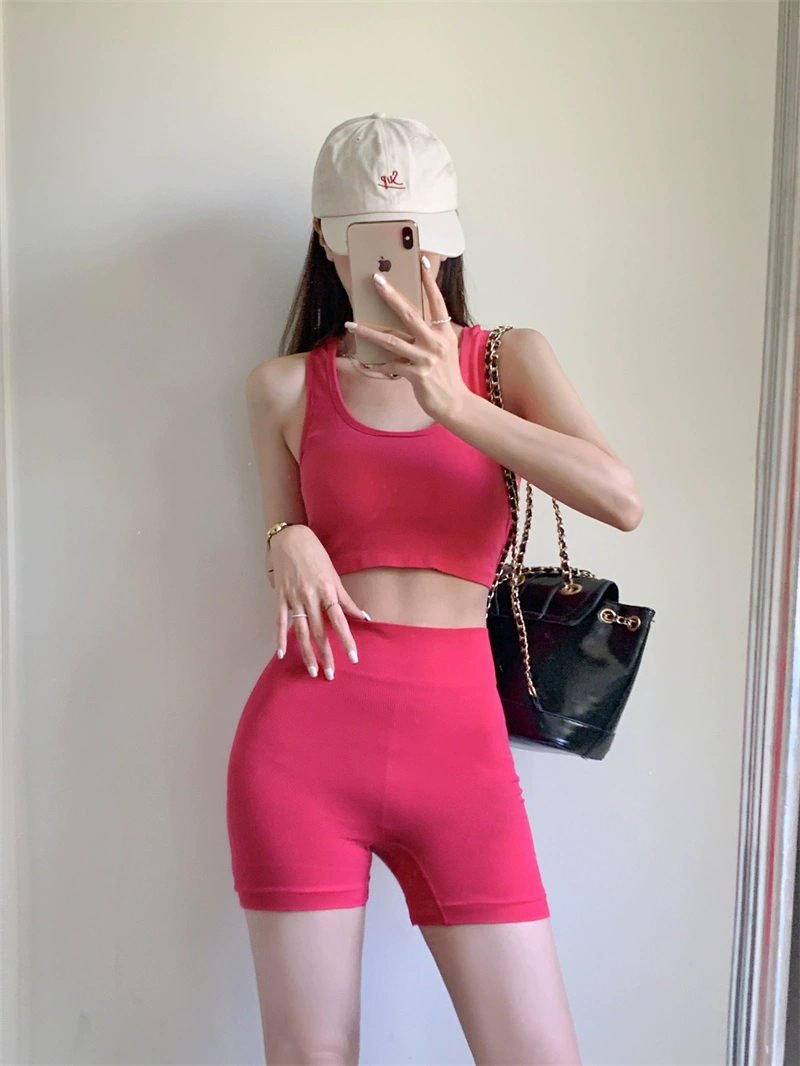 All-in-one with chest pad fitness yoga running suit women summer 2024 internet celebrity vest shorts casual two-piece set
