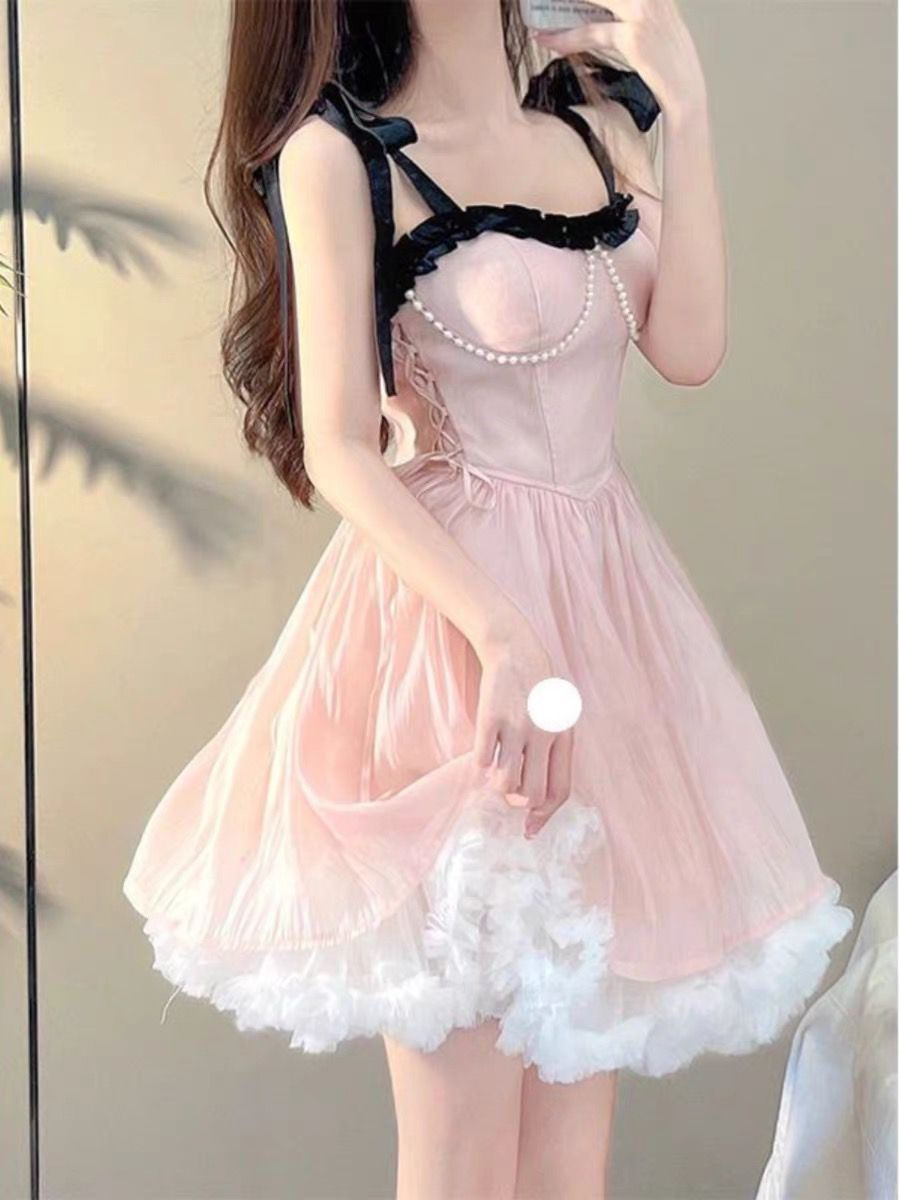 纯欲粉色吊带连衣裙女小个子法式生日小礼服派对蓬蓬公主裙裙子