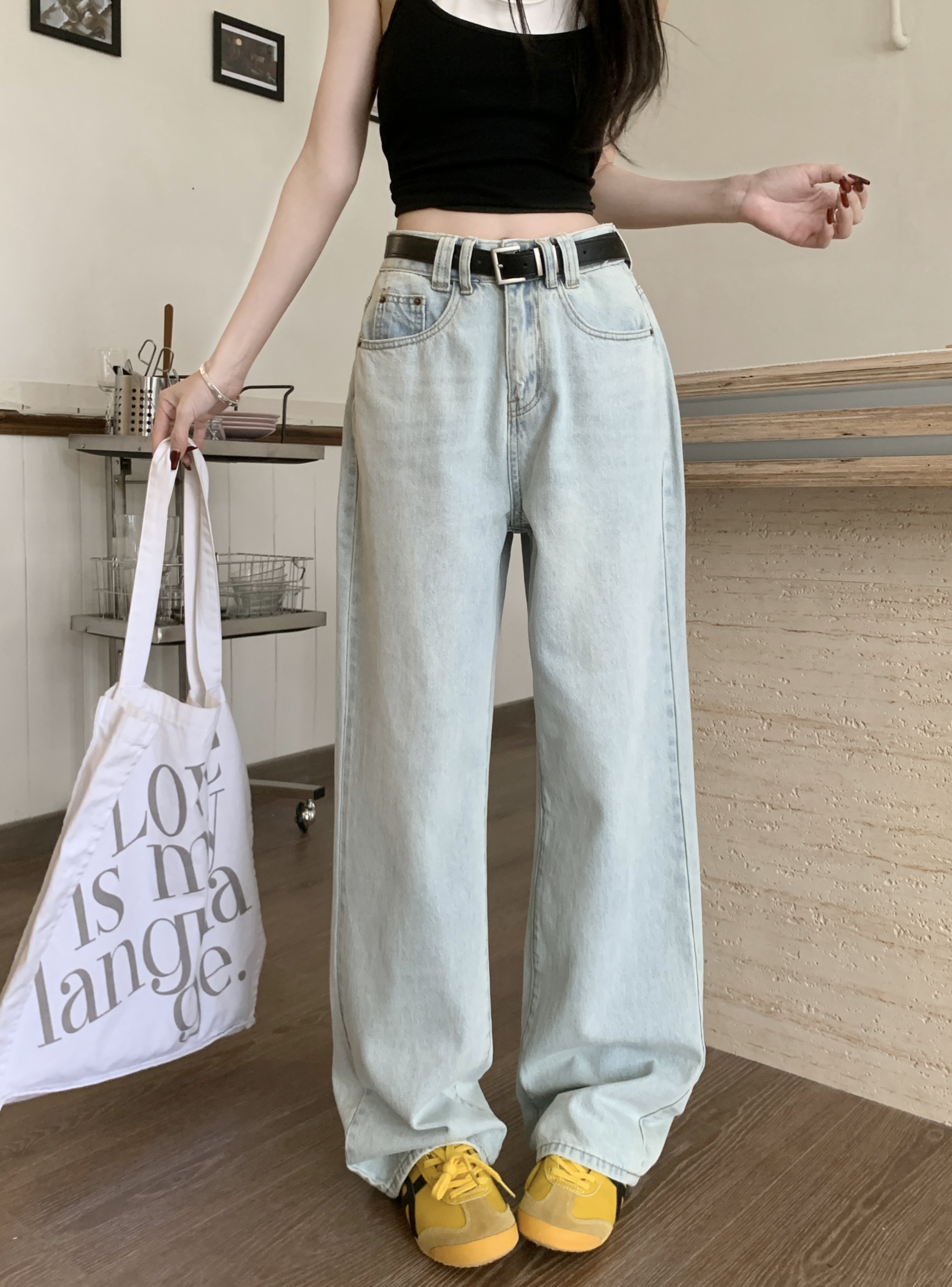 Actual shot of spring three-color wide-leg straight jeans