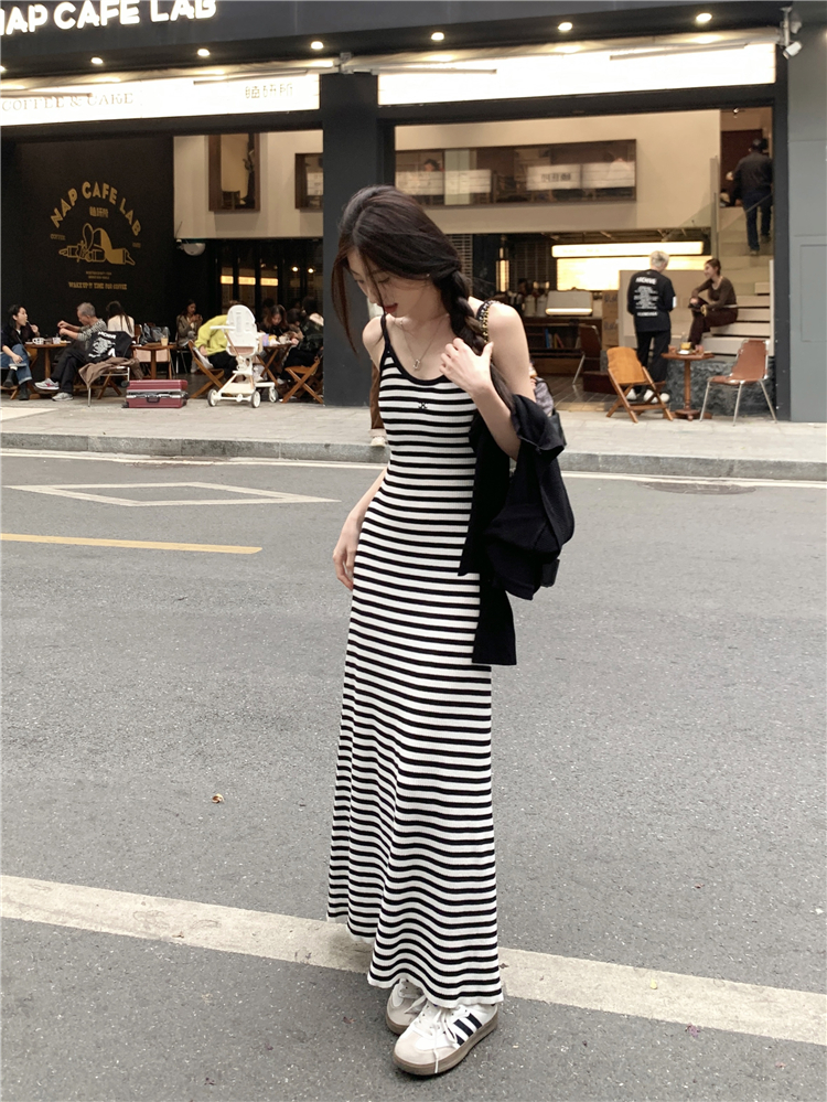 Real shot Spring~French style high-end slimming mid-length suspender dress