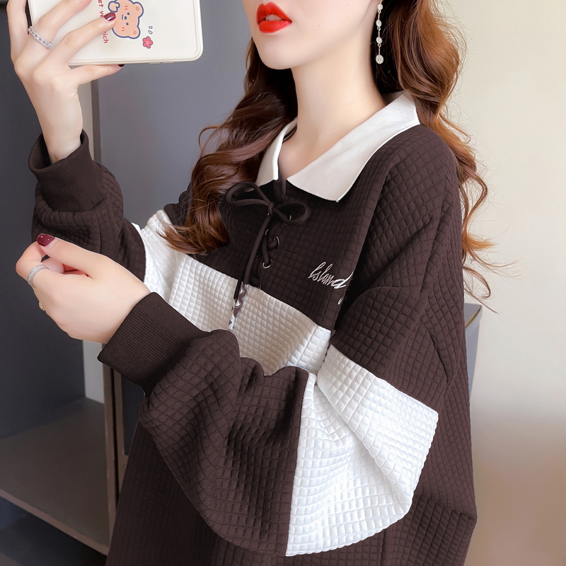 Actual shot of 2024 spring Korean style loose waffle POLO collar color matching printed large size thin sweatshirt for women