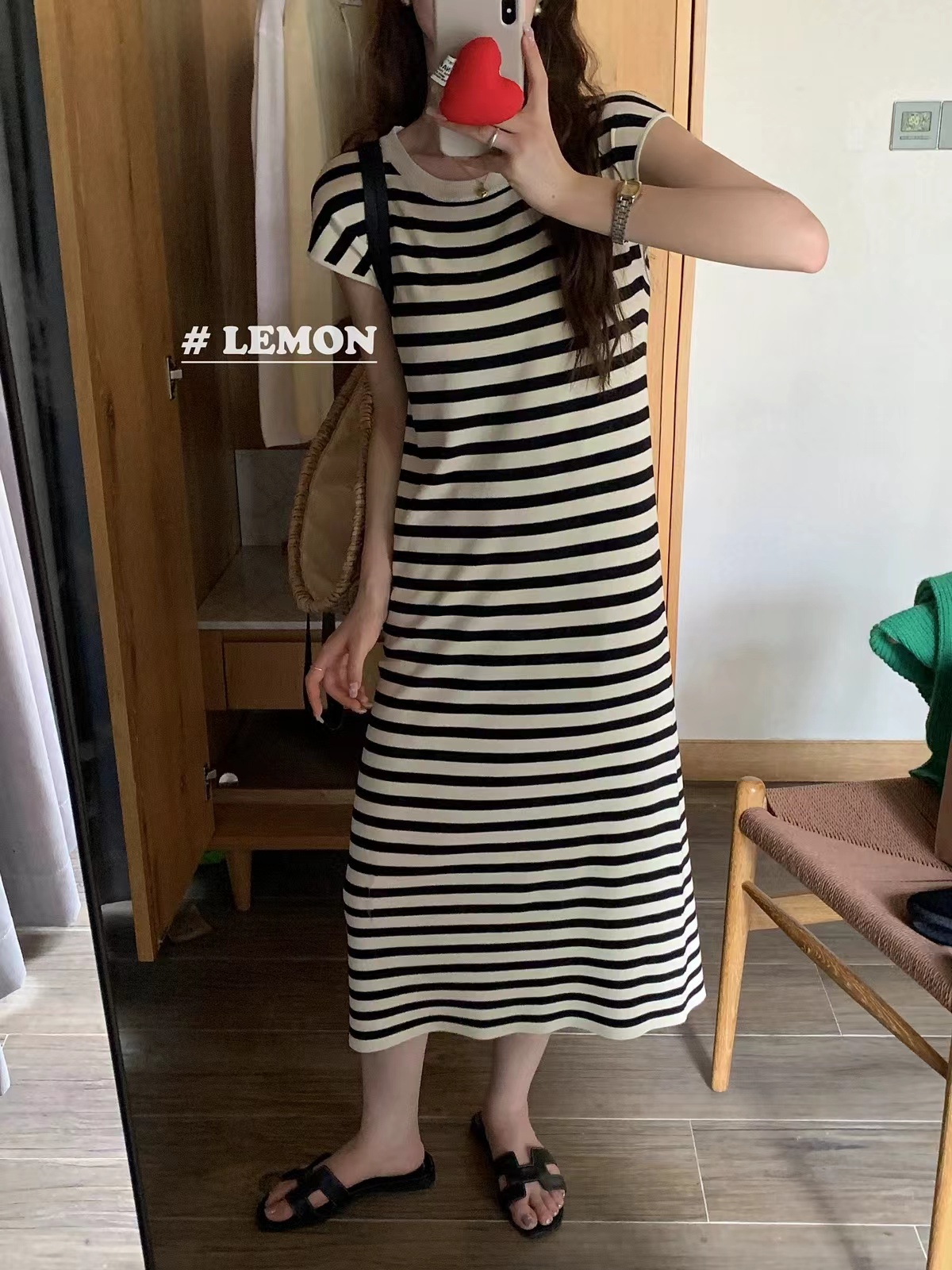 The lemon 2024 early spring new design striped solid color flying sleeves slim knitted dress for women